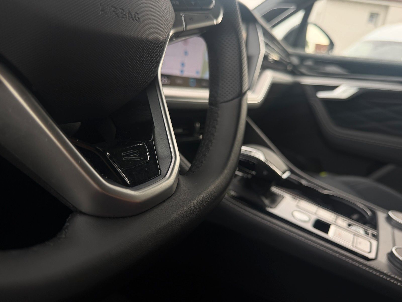 Volkswagen Touareg R Line V6 22"BlackStyle Allrad HuD PanoD