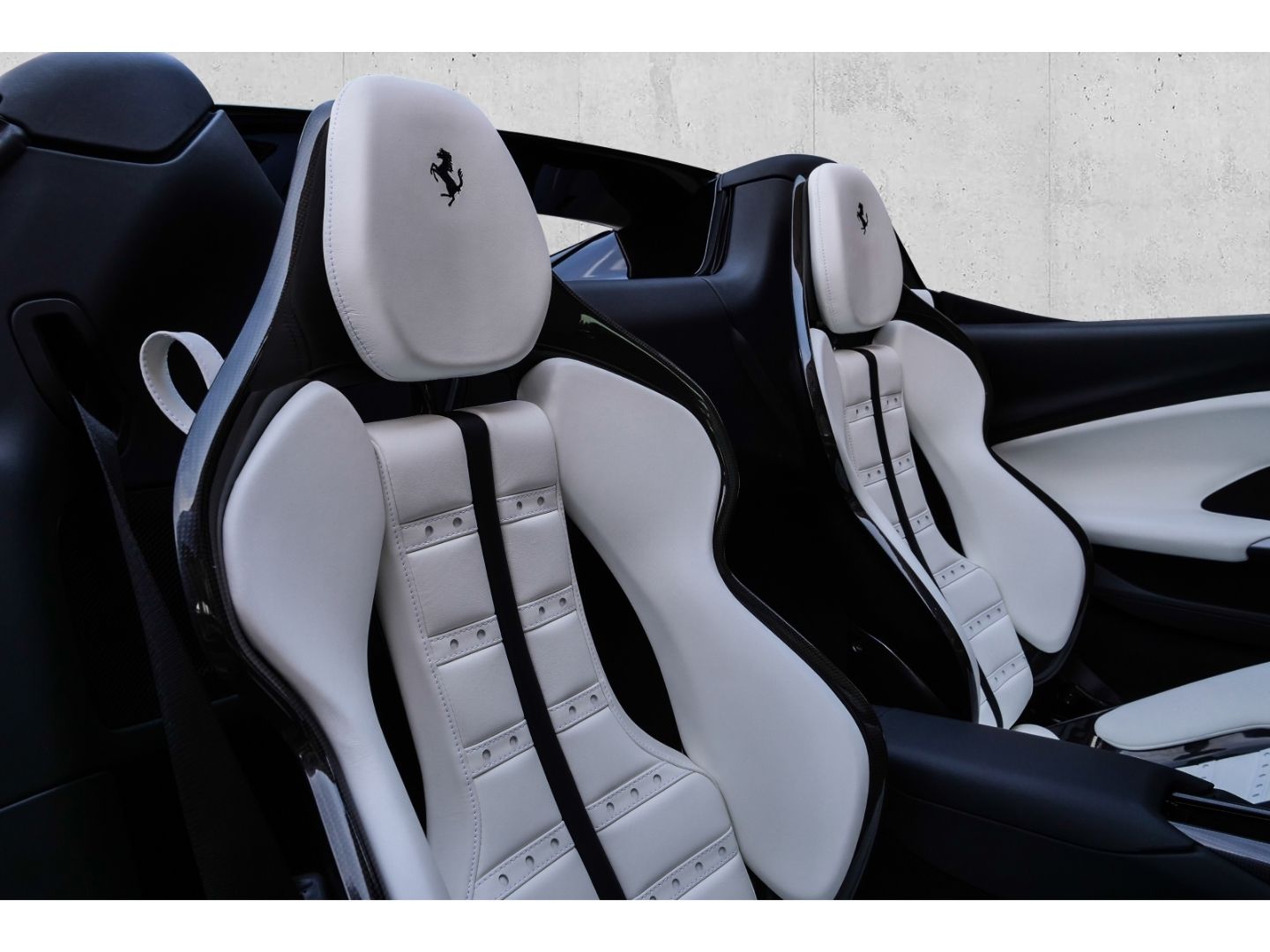 Ferrari 296 GTS - Samsaru's Car Outlet