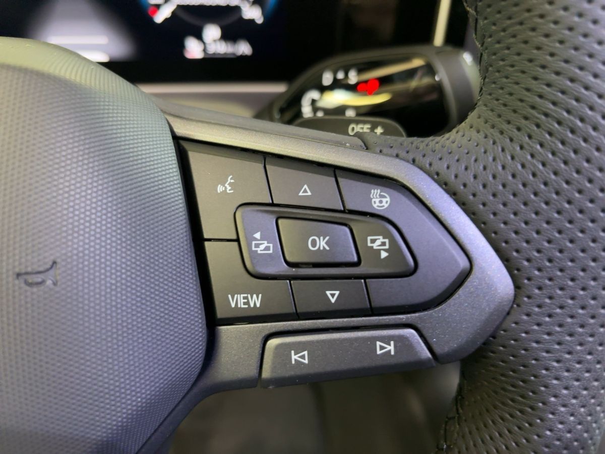 Volkswagen Passat Variant 1.5 eHybrid R-Line AHZV SIGNATURE