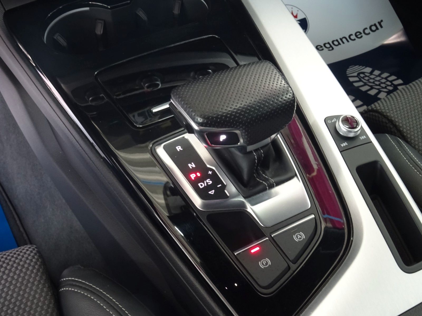 Audi A5 SPORTBACK 40 TDI QUATTRO S-LINE*ACC*AHK*STHZ*