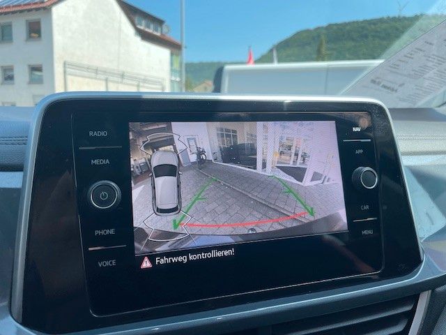 Volkswagen T-Roc 1.5 TSI Style - Samsaru's Car Outlet