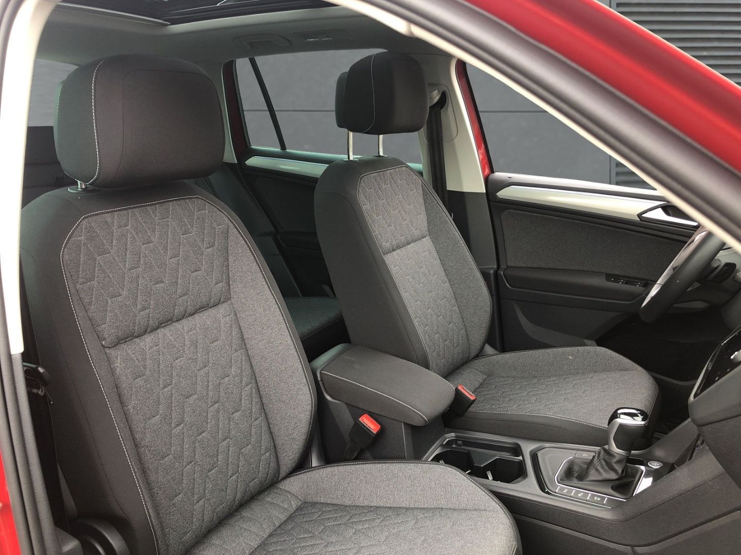 Volkswagen Tiguan 1.5 TSI DSG Move - Samsaru's Car Outlet