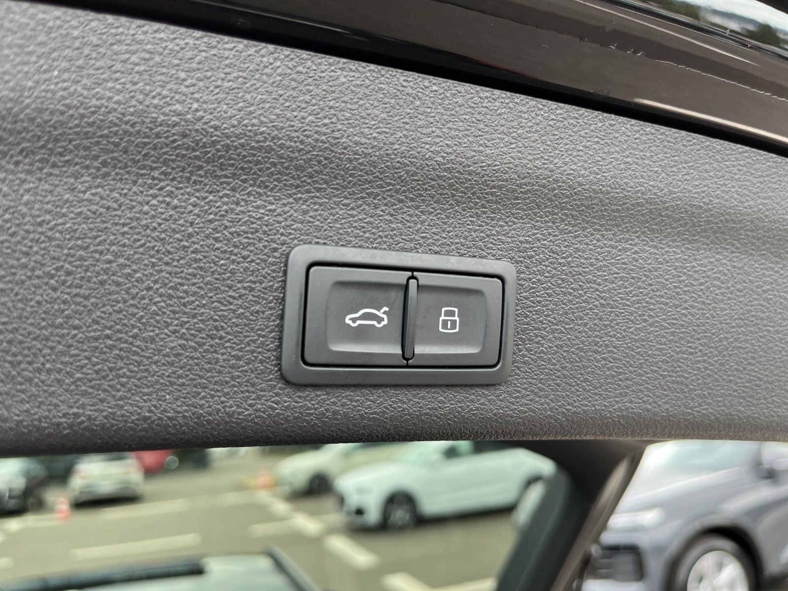 Audi A6 Avant S line 40 TDI S tronic - Samsaru's Car Outlet