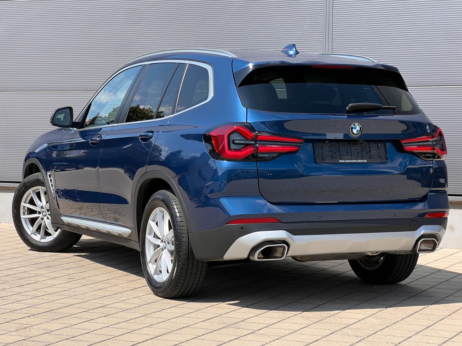 BMW X3 xDrive 20d - Samsaru's Car Outlet