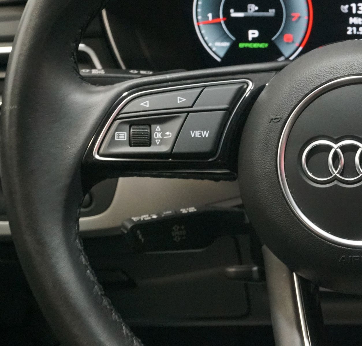 Audi A4 Lim. 40 TFSI S line - Samsaru's Car Outlet