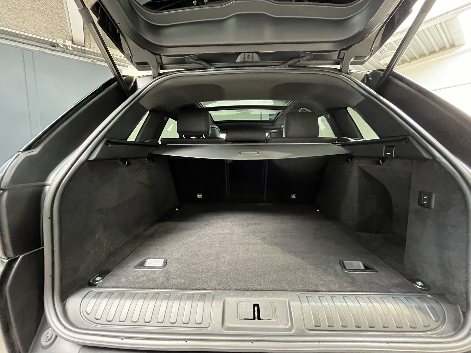 Range Rover Sport HSE-Dynamic - Samsaru's Car Outlet