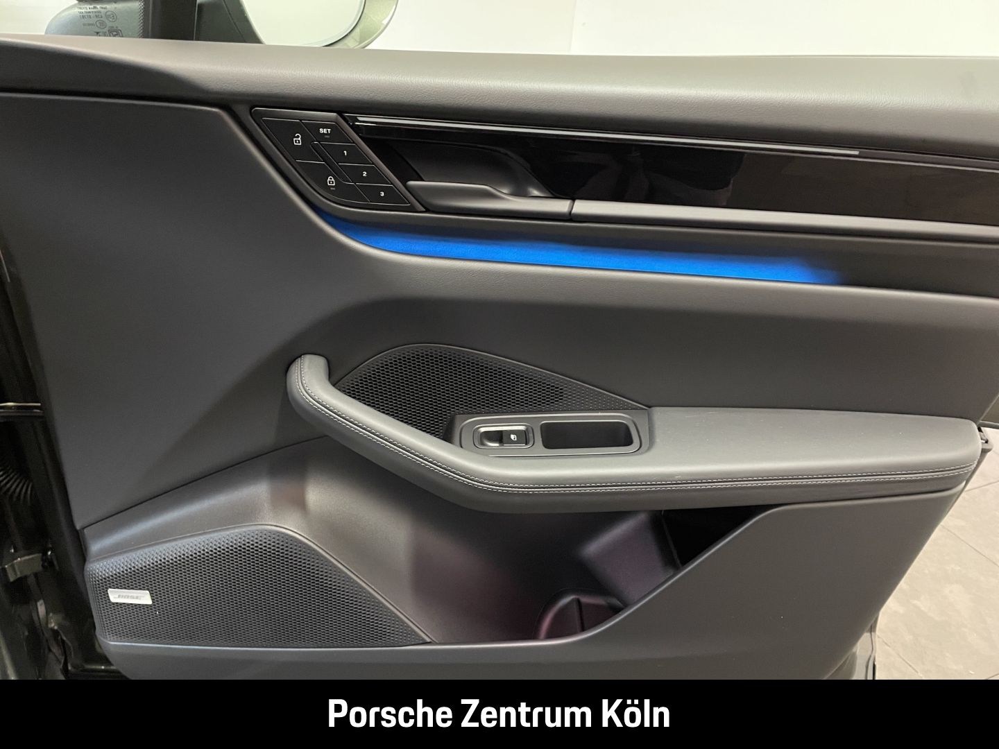 Porsche Macan 4S Electric - Samsaru's Car Outlet