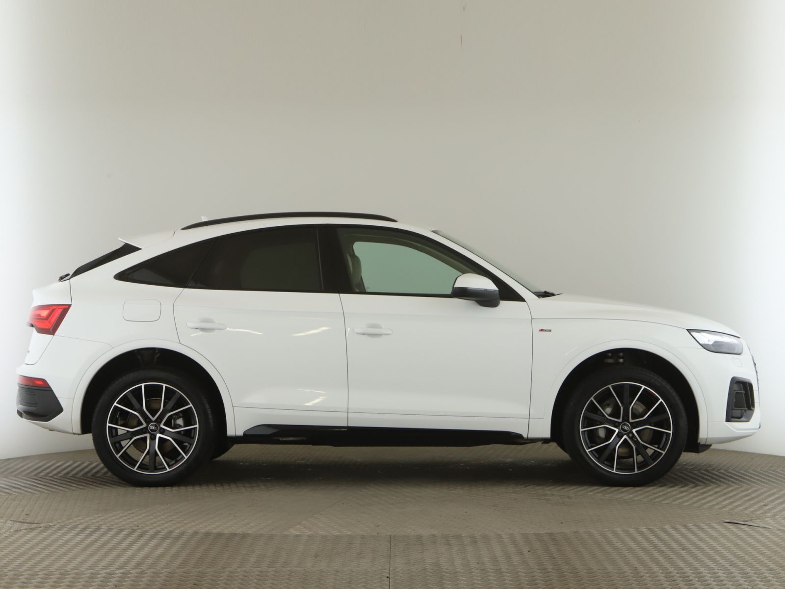Audi Q5 Sportback 50 TFSIe quattro S line Pano+AHK
