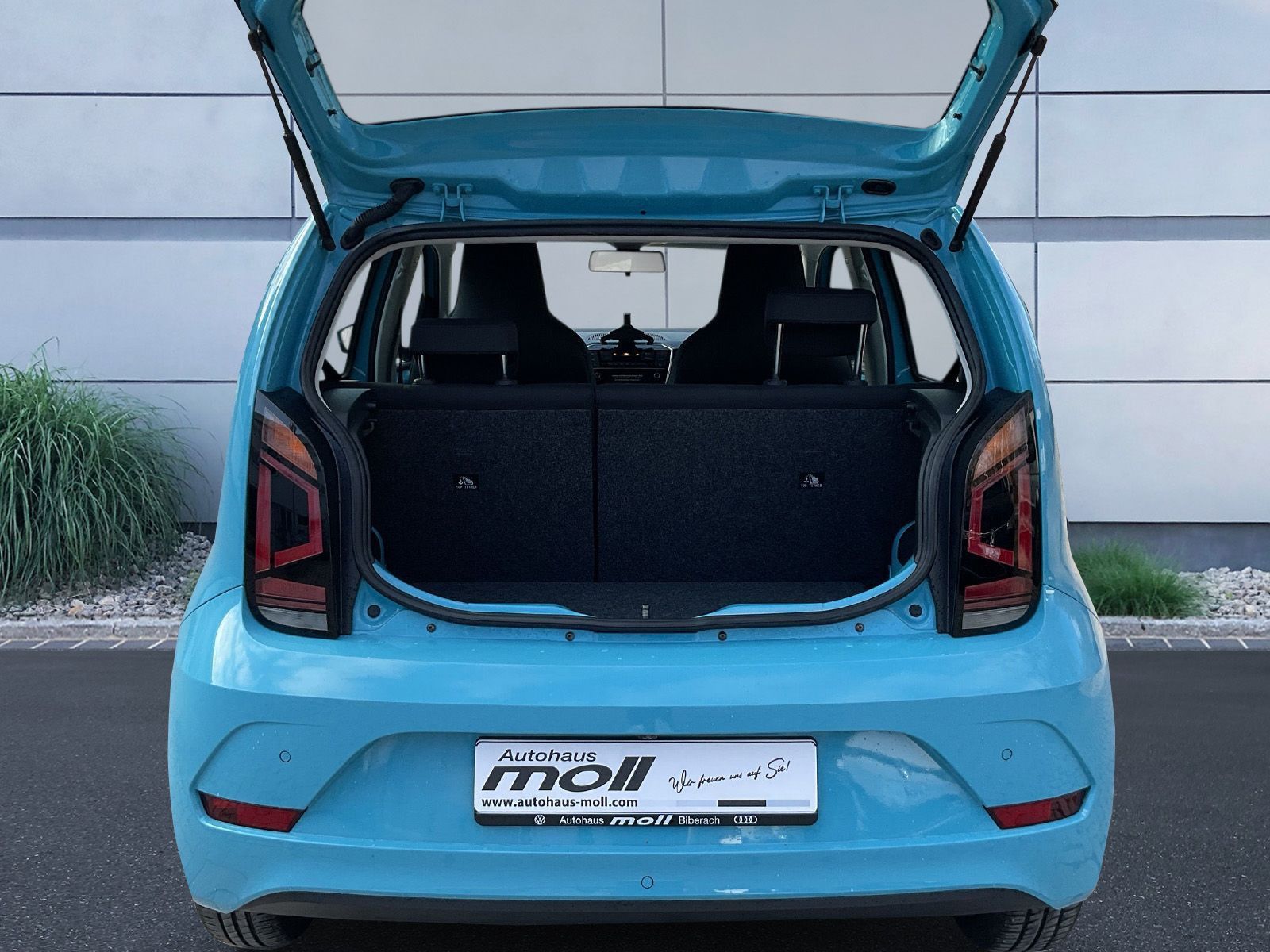 Volkswagen e-Up! Move - Samsaru's Car Outlet