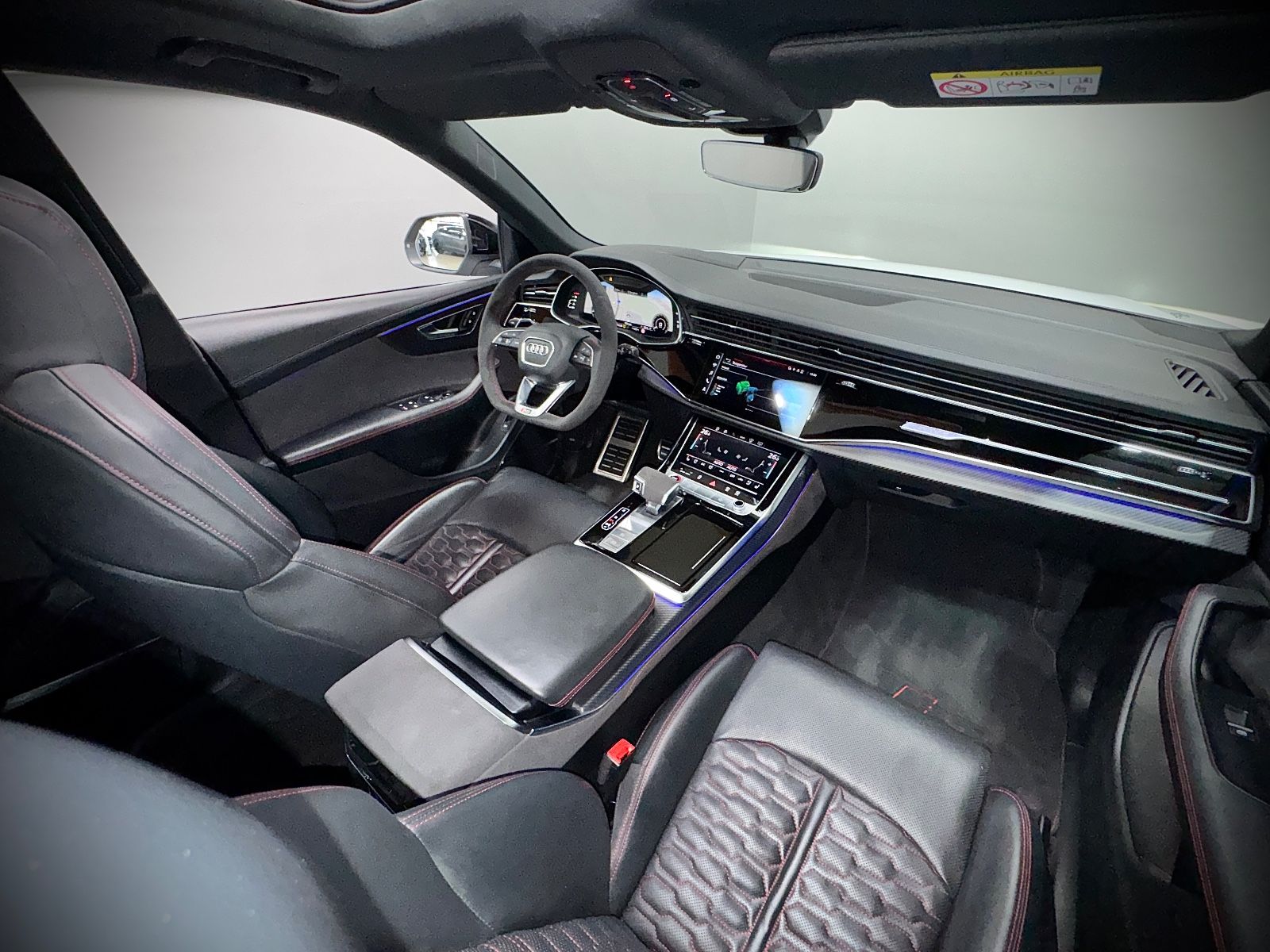 Audi RSQ8*CARBON*MATRIX*ALLRADLENKUNG*HEAD-UP*2.HAND*