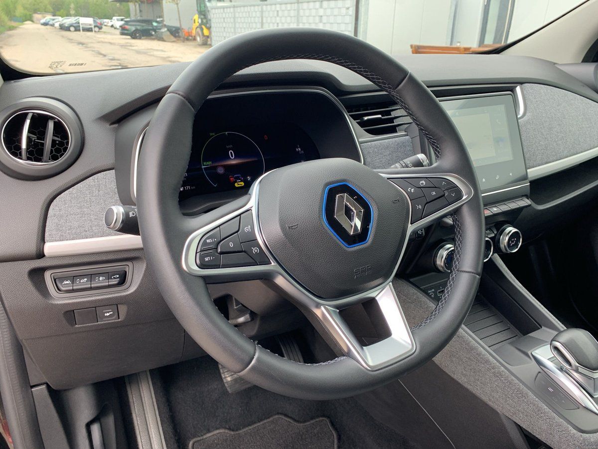 Renault ZOE EXPERIENCE - Samsaru's Car Outlet