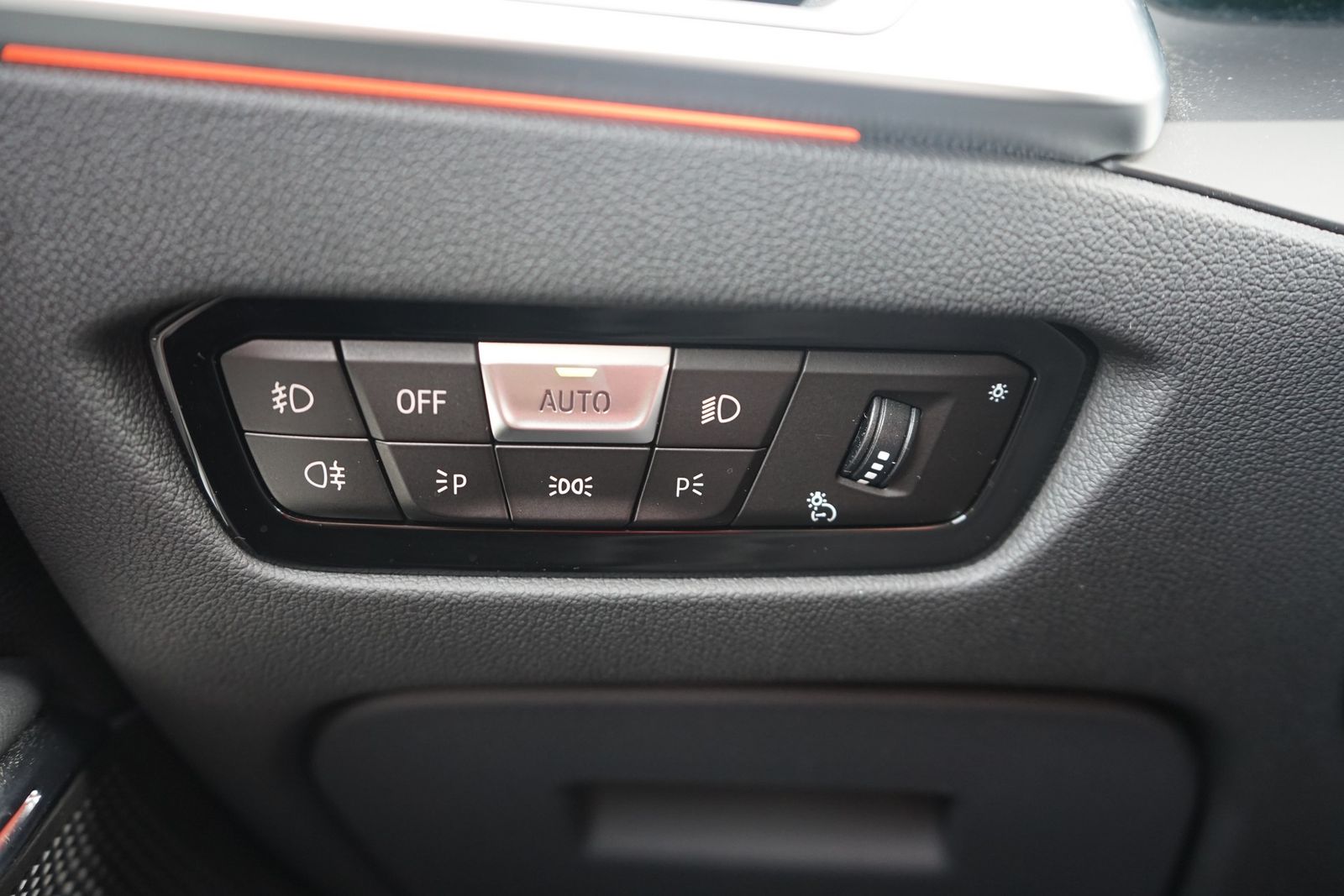 BMW 320e Touring xDrive Sport Line - Samsaru's Car Outlet