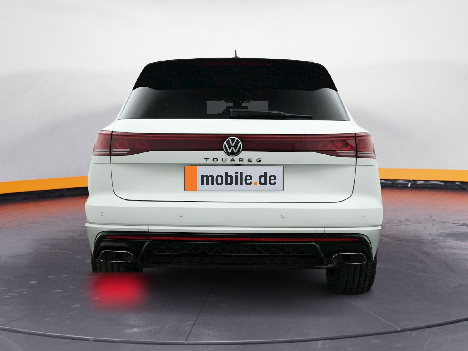 Volkswagen Touareg 3.0 TDI R-Line - Samsaru's Car Outlet