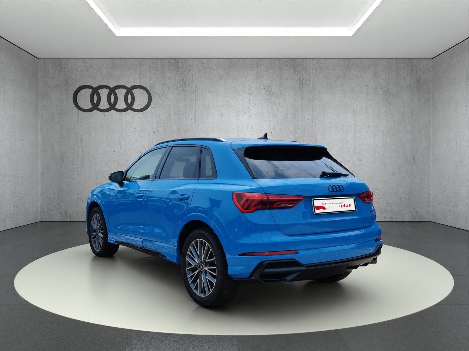 Audi Q3 40 TDI quattro S line S tronic - Samsaru's Car Outlet