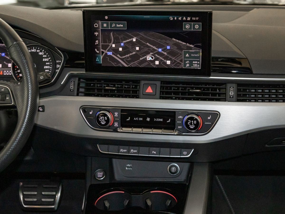 Audi A4 Avant 35 TFSI advanced S line - Samsaru's Car Outlet