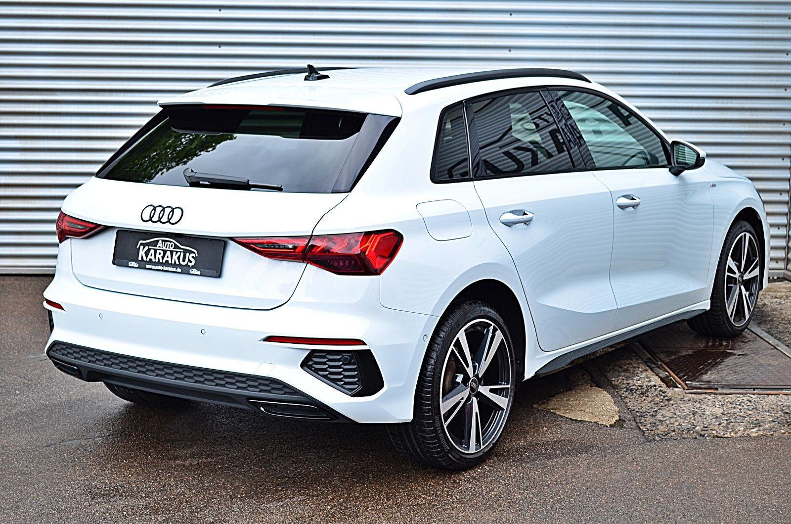 Audi A3 SB 40 TFSI e S.line - Samsaru's Car Outlet
