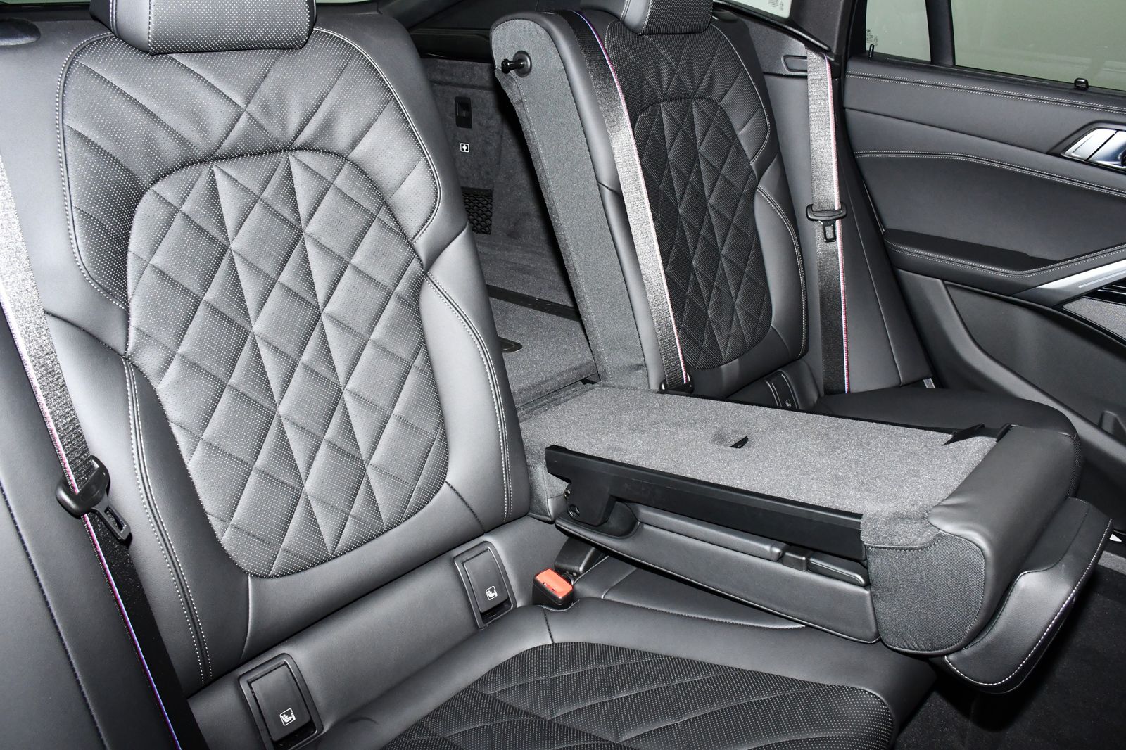 BMW X6 xDrive30d M Sport Pro - Samsaru's Car Outlet