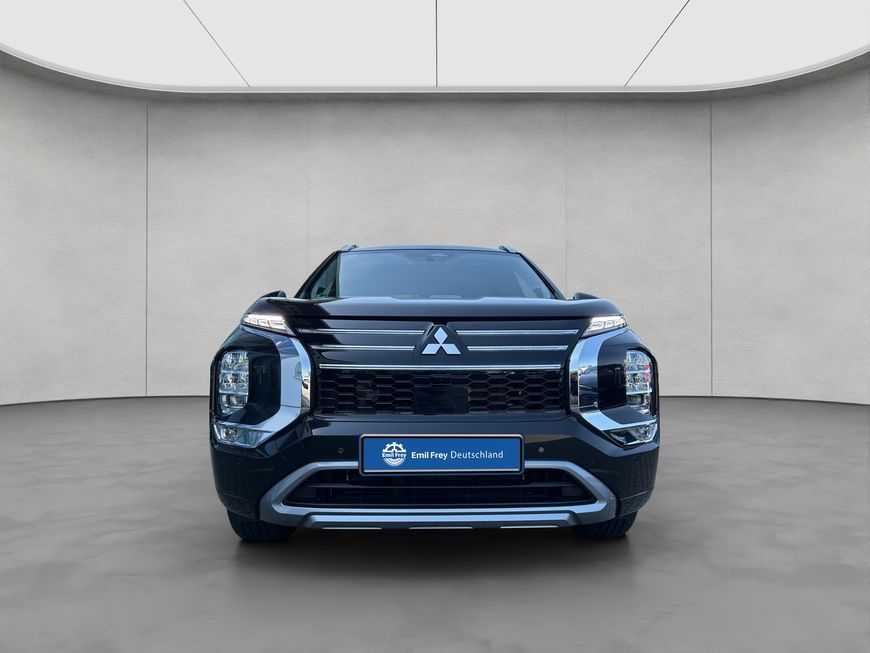 Mitsubishi Outlander 2.4 4WD Plug-In HYB TOP,360°Kam,Leder,