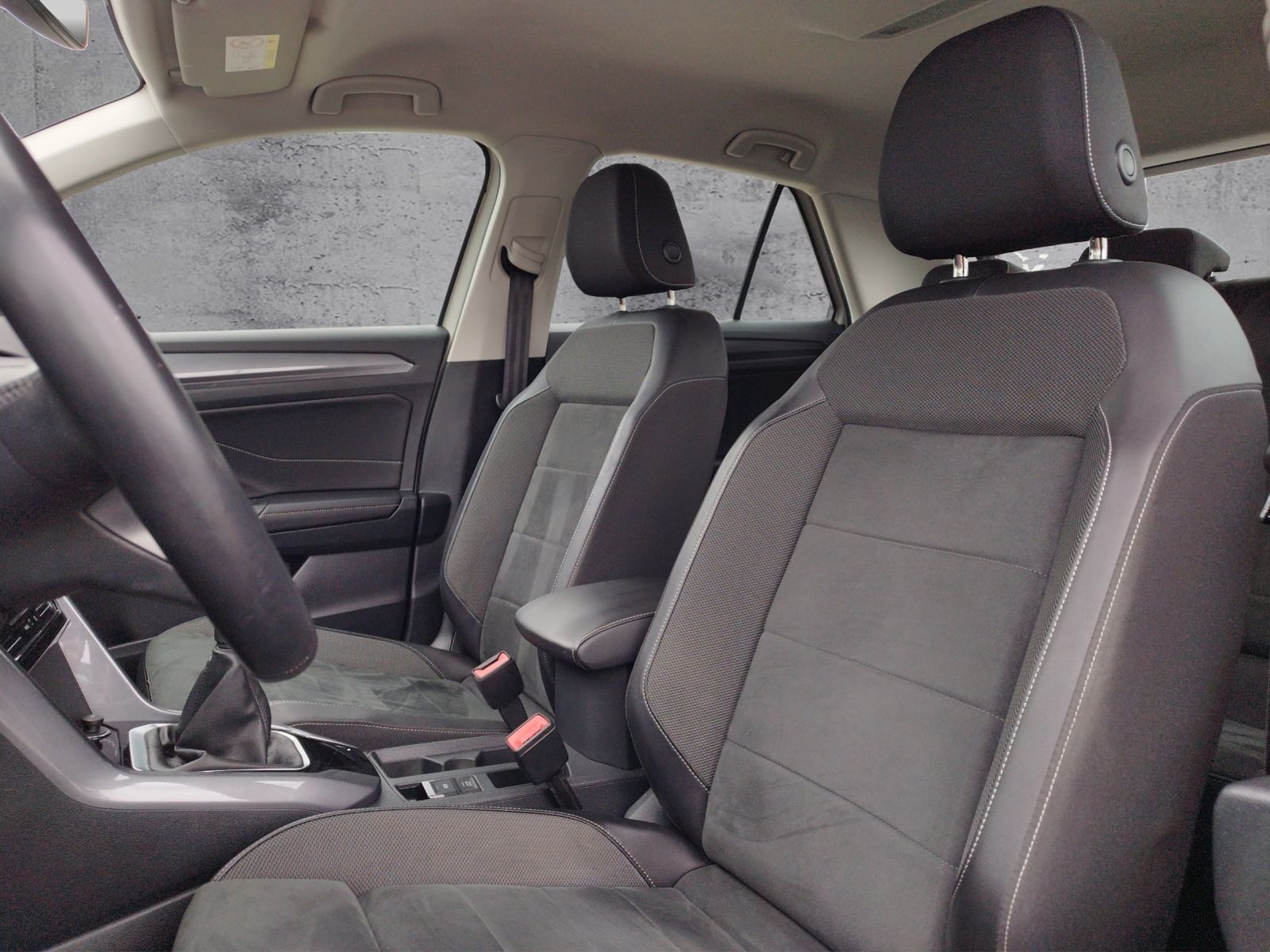 Volkswagen T-Roc Style 1.0TSI - Samsaru's Car Outlet