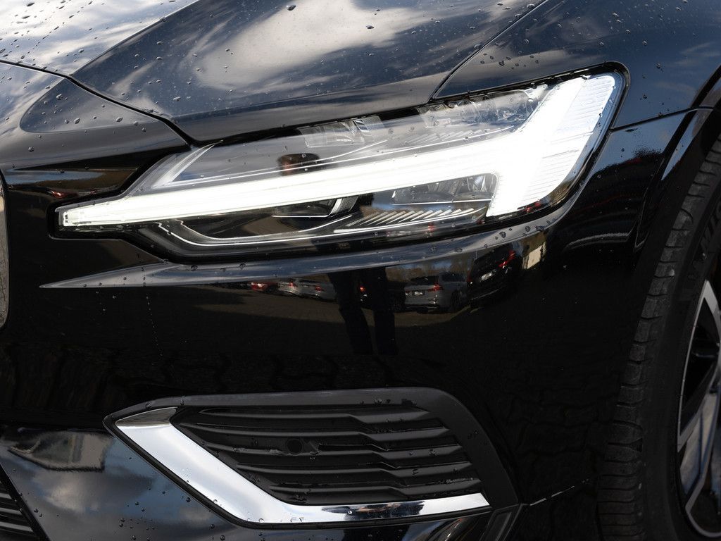 Volvo V60 T6 Core Recharge Plug-In Hybrid AWD AHK LED