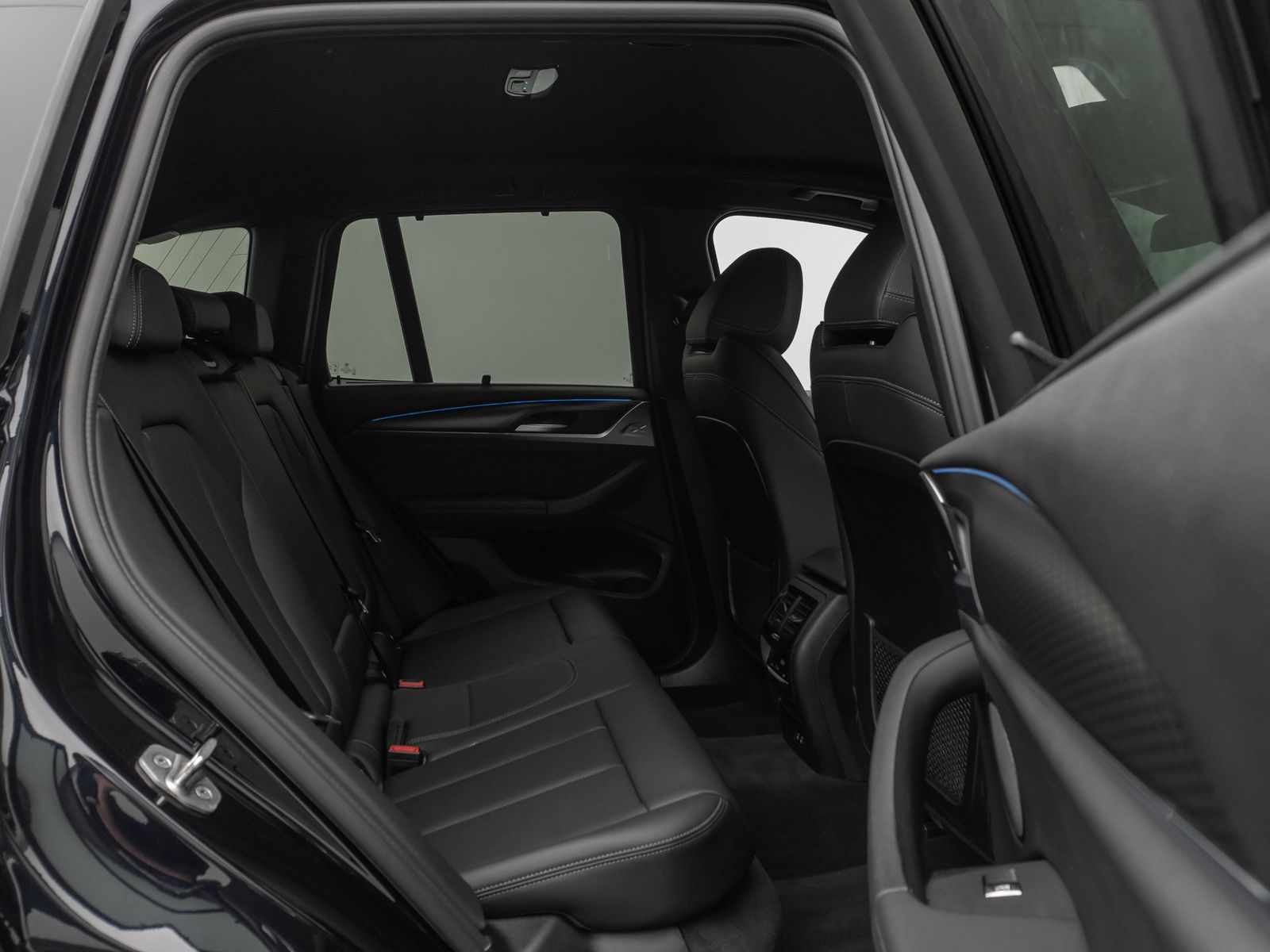 BMW X3 xD30e M Sport - Samsaru's Car Outlet
