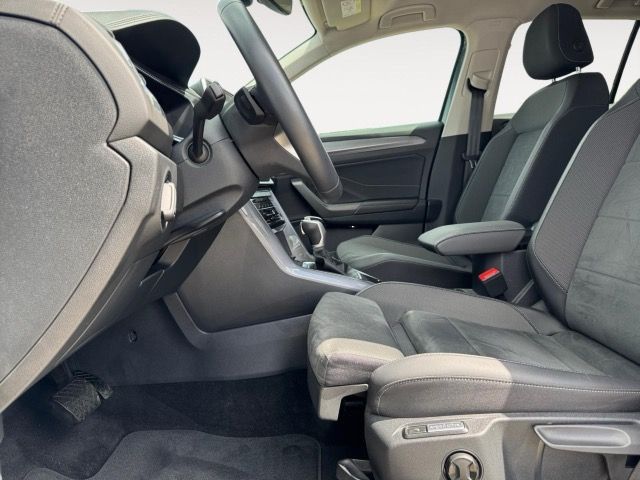 Volkswagen T-Roc 1.5 TSI DSG Style - Samsaru's Car Outlet