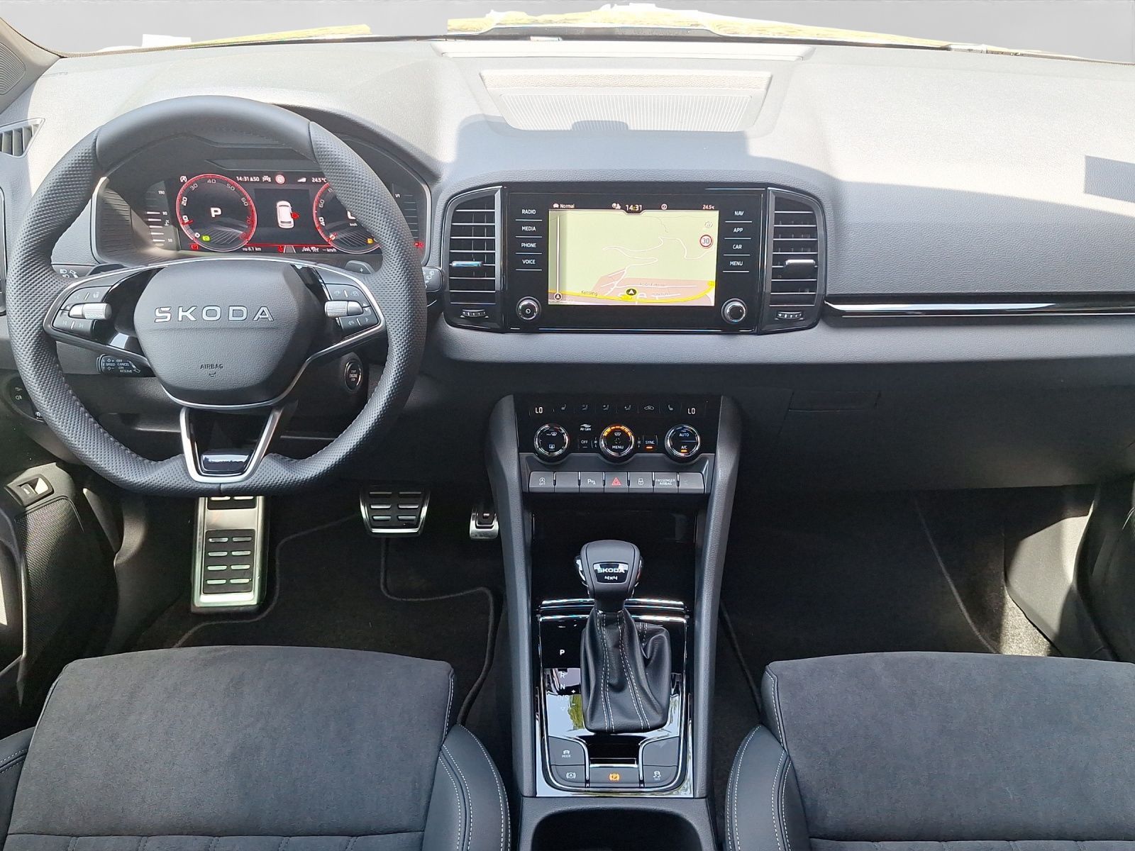 Skoda Karoq 2.0 TSI DSG 4x4 SPORTLINE LM19 LEDER MATRI