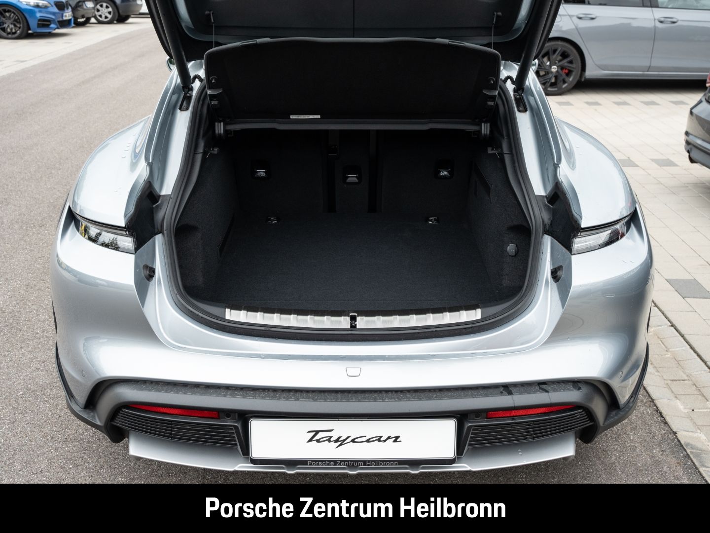Porsche Taycan 4 Cross Turismo BOSE Surround-View 21-Zol