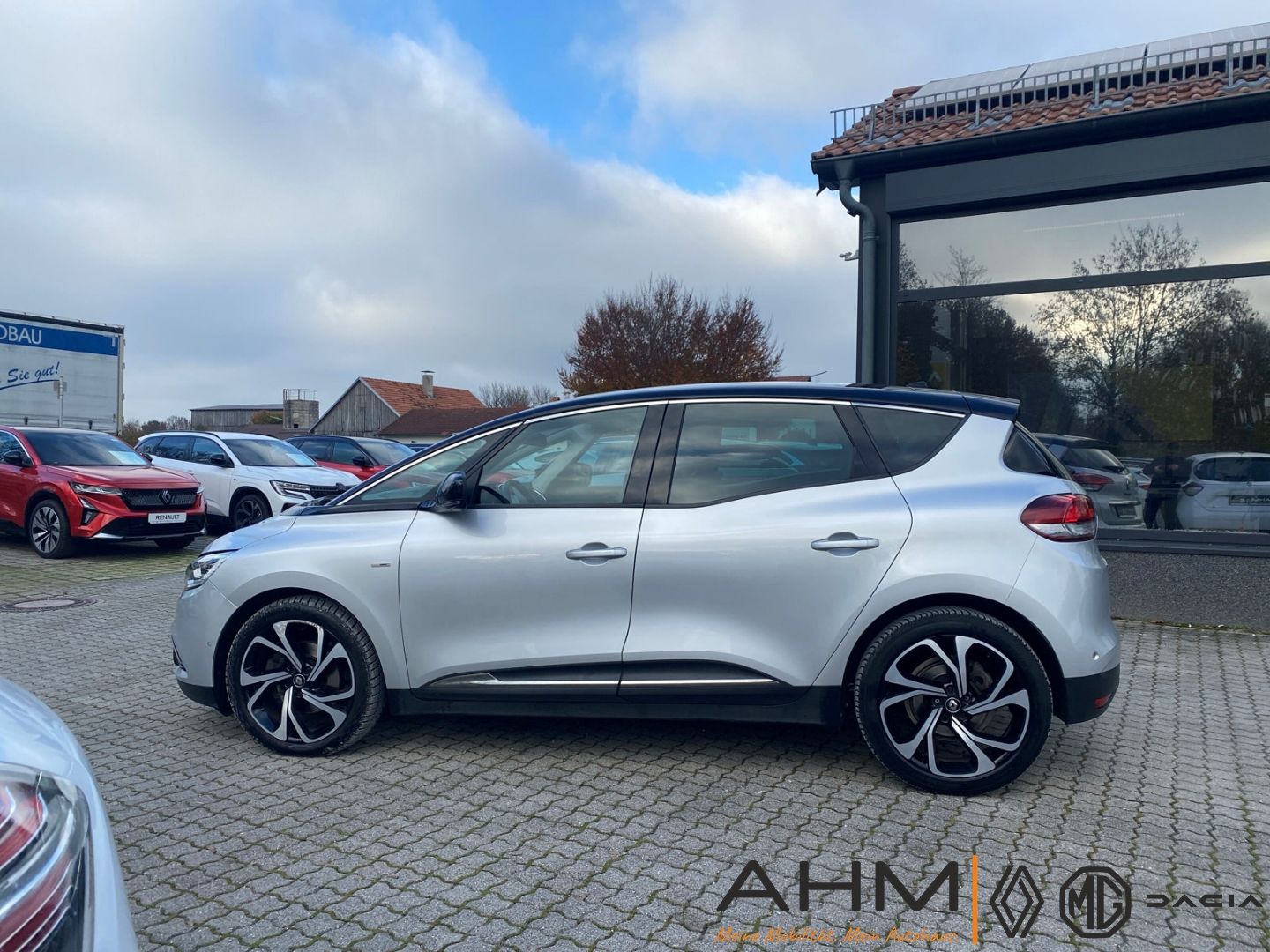 Renault Scenic IV BOSE Edition BLUE dCi - Samsaru's Car Outlet