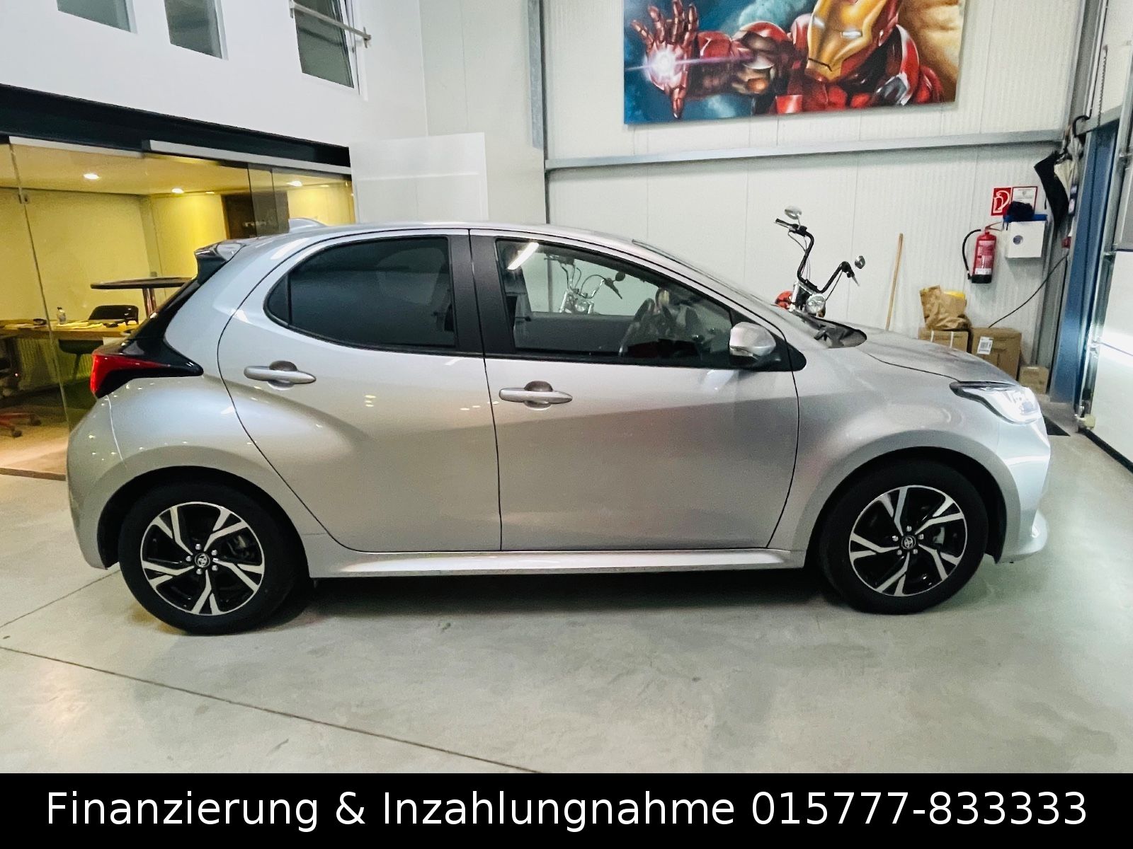 Toyota Yaris Hybrid Style LED Navi Apple ACC Kamera