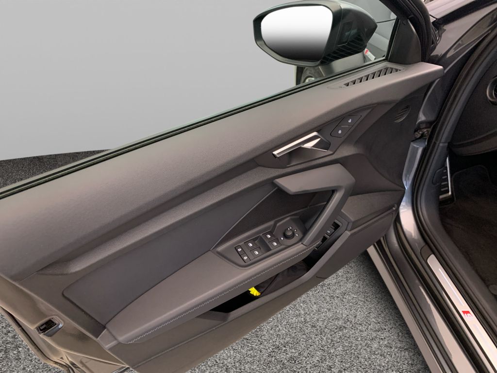 Audi A3 Sportback 40 TFSI e 2x S line *AHK*LED*ACC*