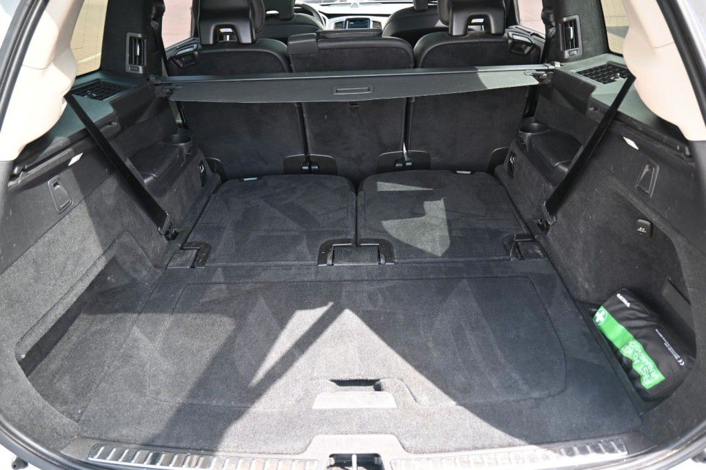 Volvo XC90 Ultimate Dark B5*PANO*B&W*LUFT*STHZ*22*