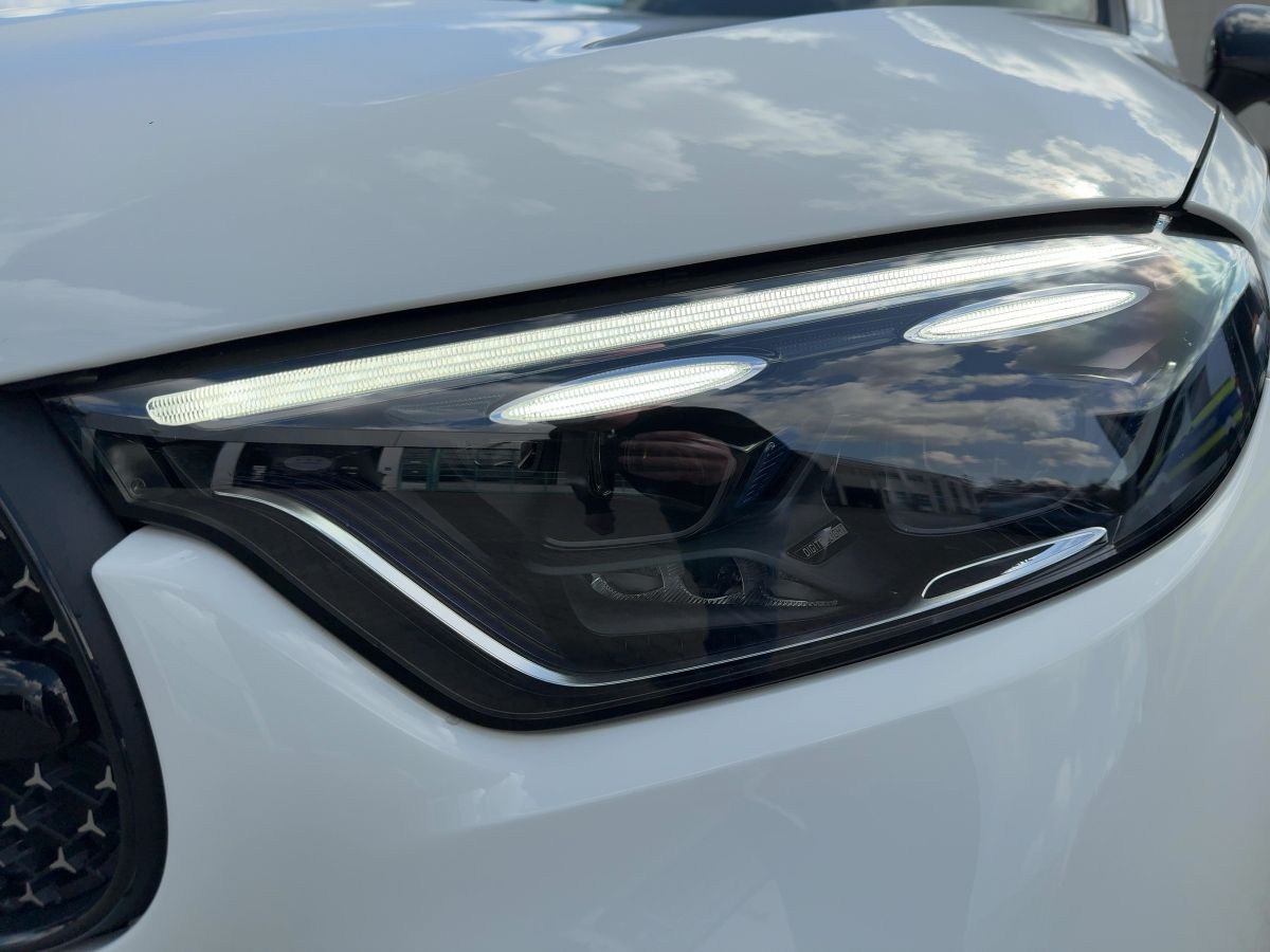 Mercedes-Benz GLC 300 d 4Matic AMG Line Premium - Samsaru's Car Outlet