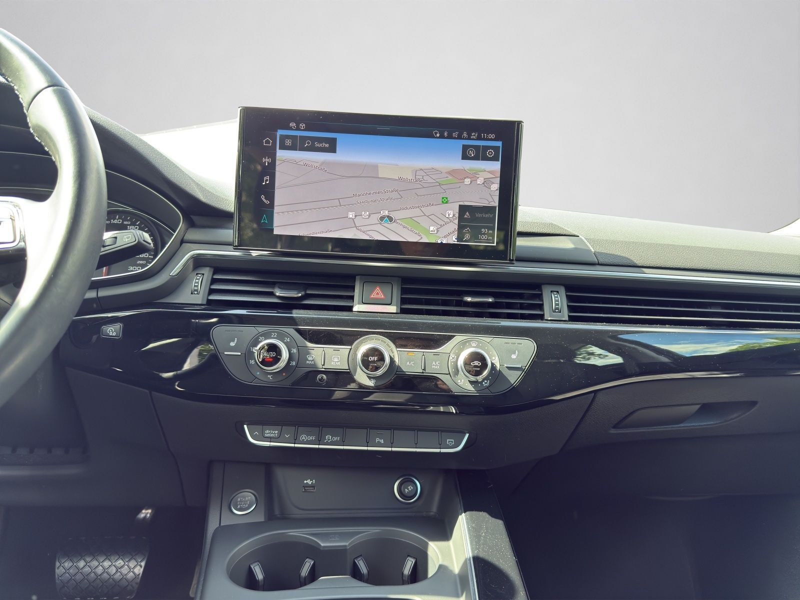 Audi A4 Avant 40 TFSI S tronic - Samsaru's Car Outlet