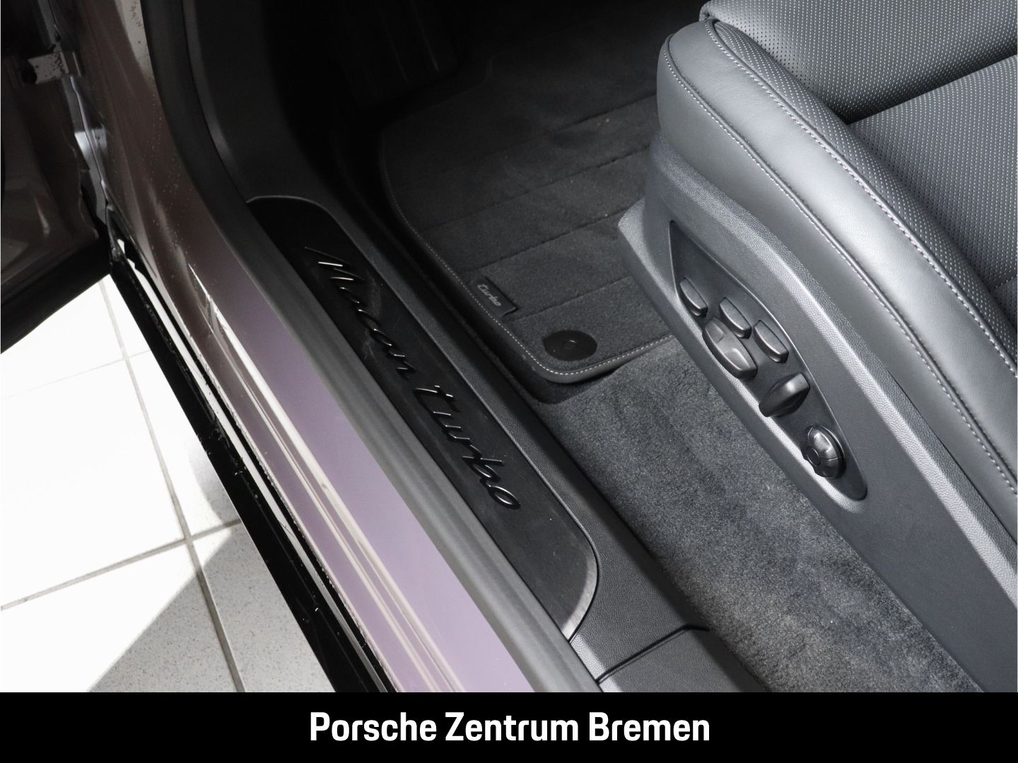Porsche Macan Turbo - Samsaru's Car Outlet