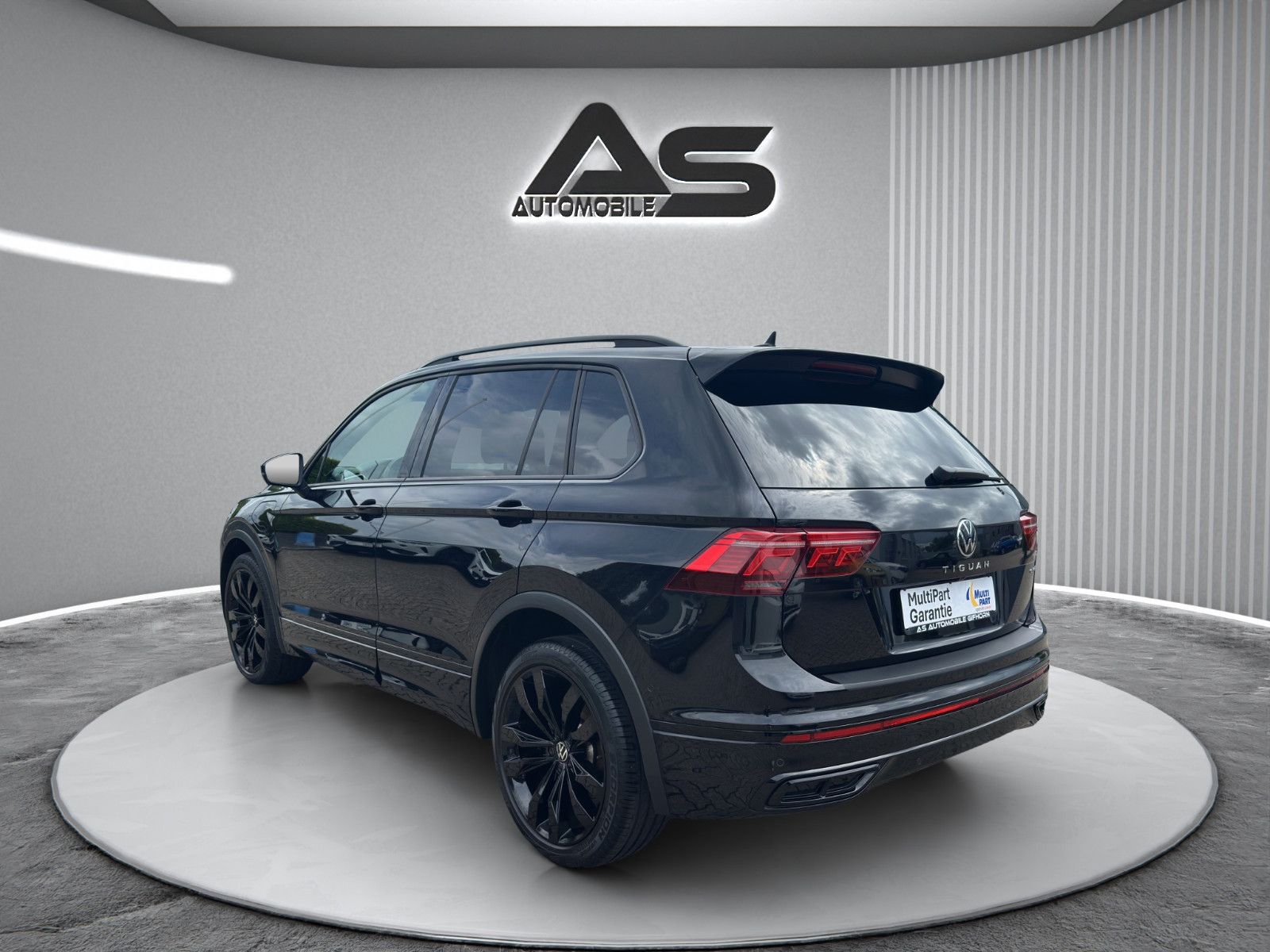 Volkswagen Tiguan eHybrid R-Line Black Style DCC AHK ACC