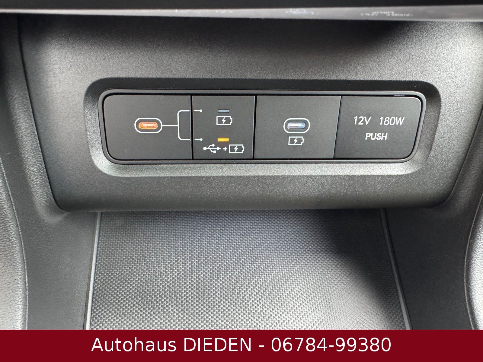 Hyundai Tucson Trend 2WD - Samsaru's Car Outlet