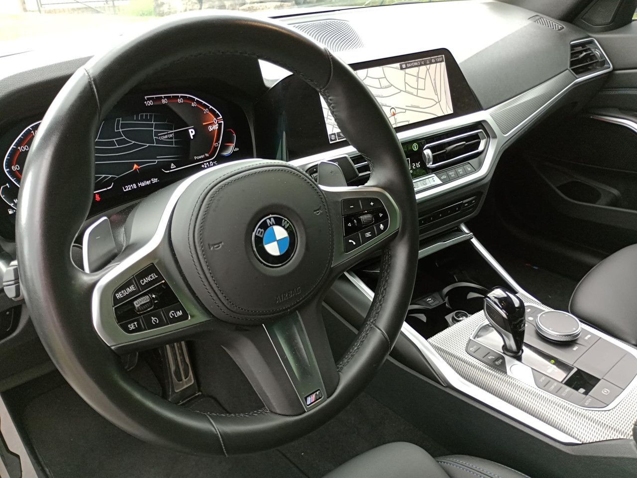 BMW 320i xDrive M Sport - Samsaru's Car Outlet