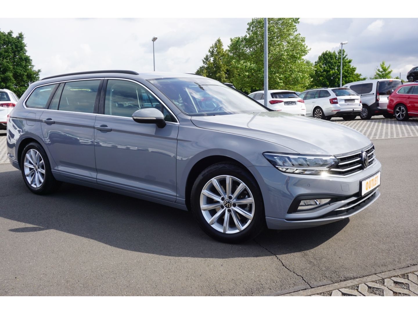 Volkswagen Passat 1.5TSI-DSG - Samsaru's Car Outlet
