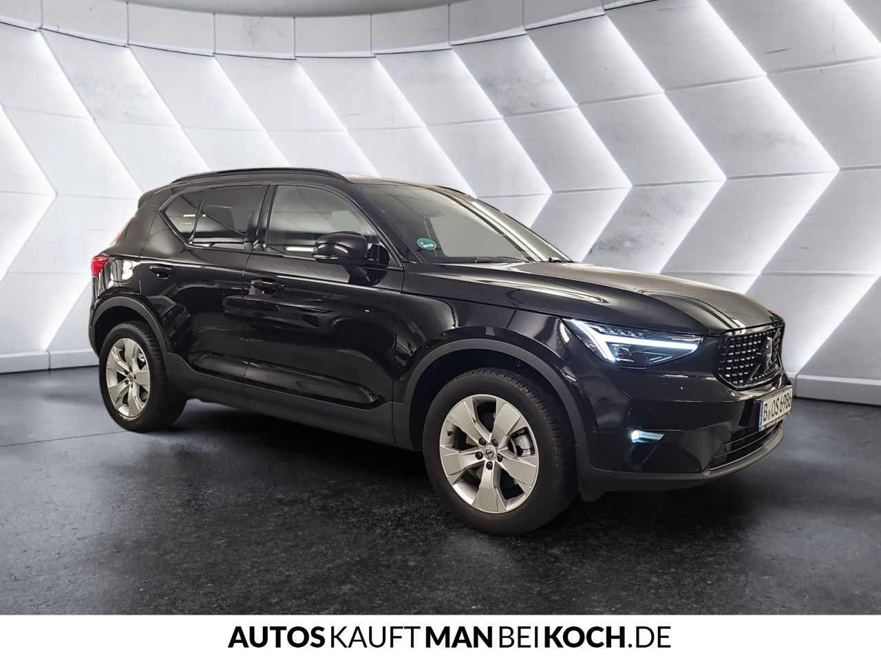 Volvo XC40 Black Edition B4 Mild-Hybrid Benzin Ultra