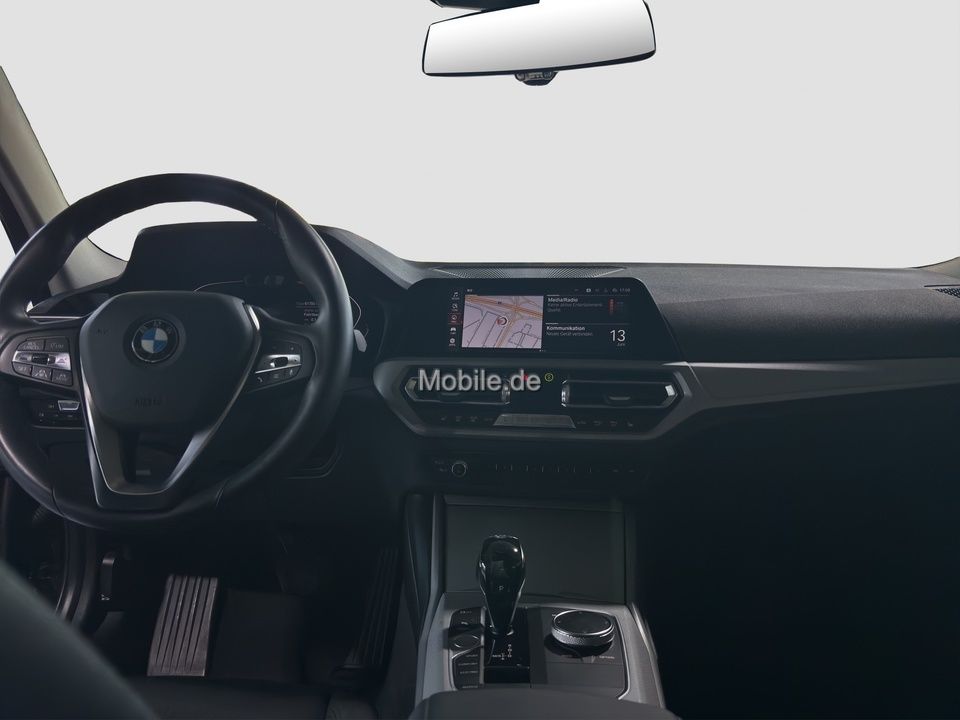 BMW 330d xDrive Touring Advantage - Samsaru's Car Outlet