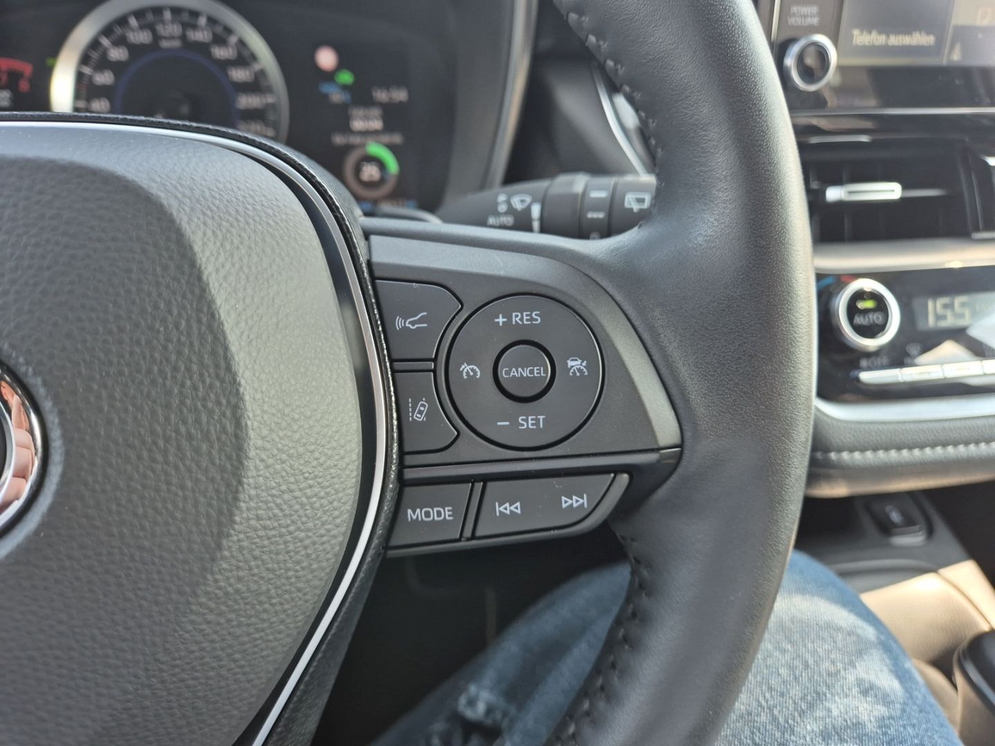 Toyota Corolla Hybrid Business Edition - Samsaru's Car Outlet