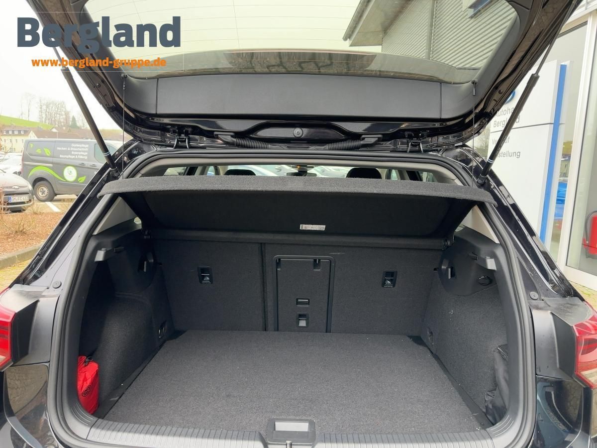 Volkswagen Golf Life 1.5l TSI - Samsaru's Car Outlet