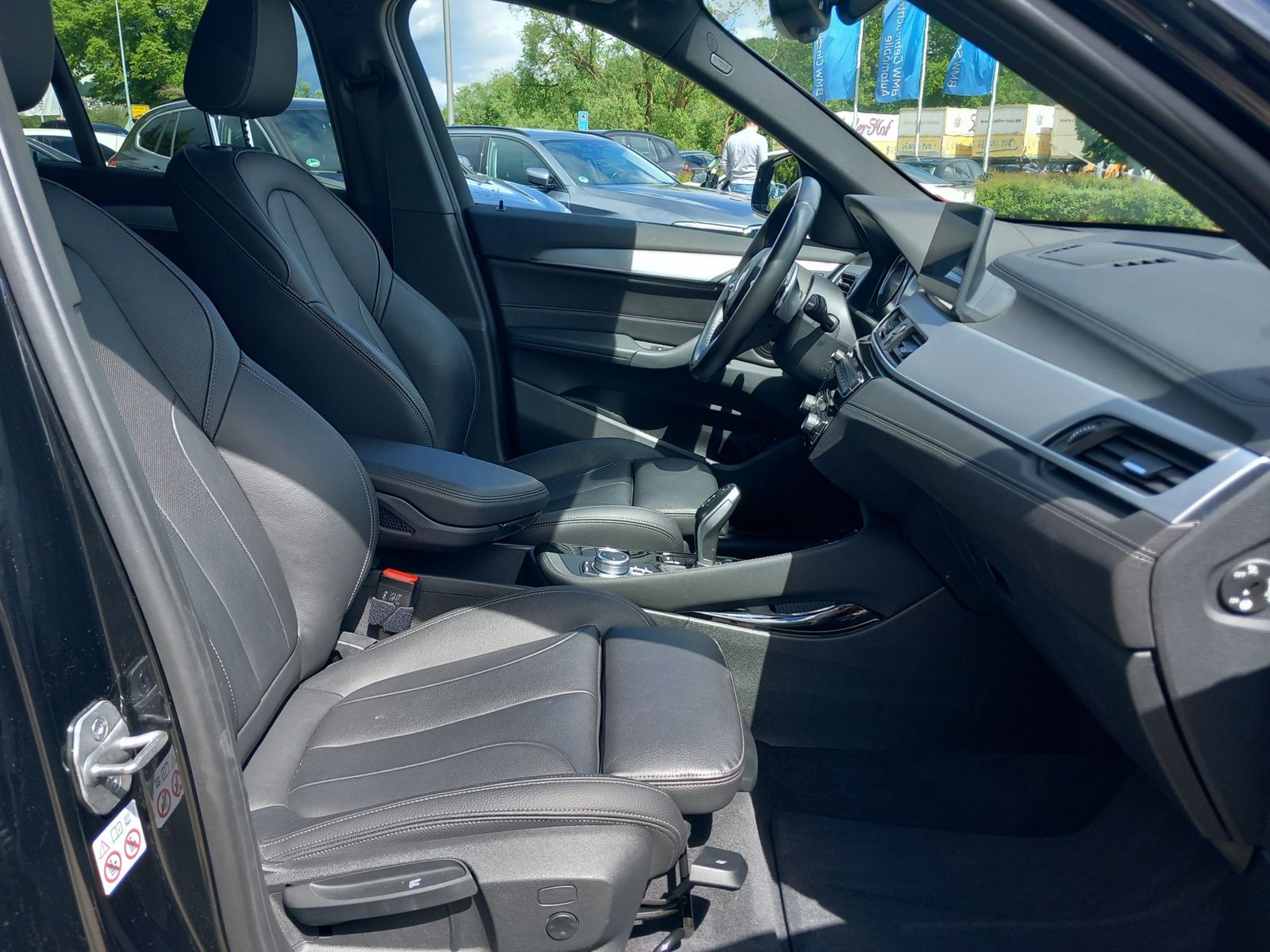 BMW X1 xDrive20i Aut MSport - Samsaru's Car Outlet