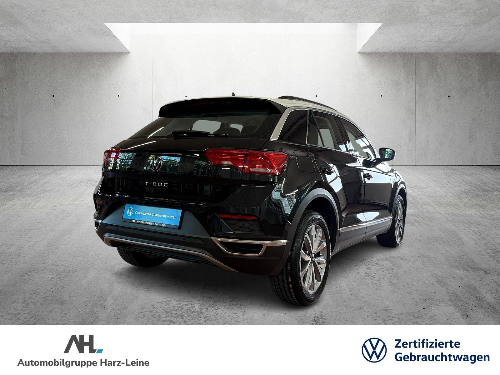 Volkswagen T-Roc 1.0 TSI Style - Samsaru's Car Outlet