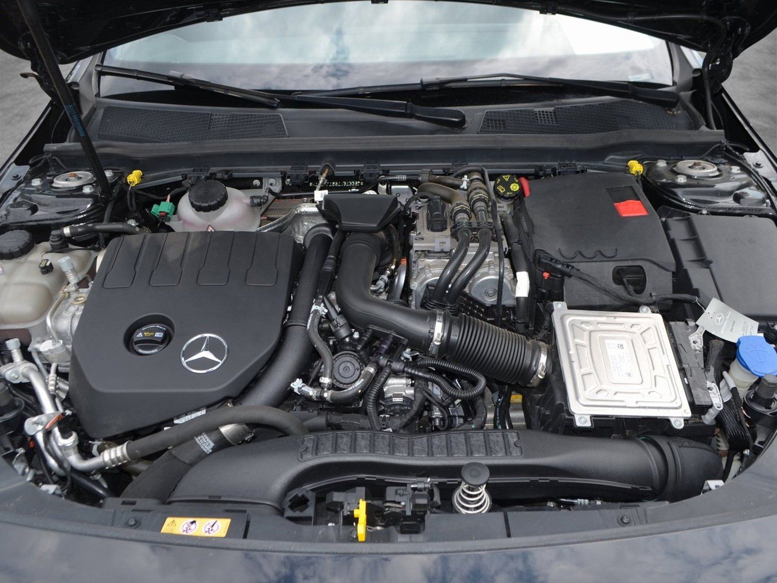 Mercedes-Benz e HYBR EDITION 2020 AMG - Samsaru's Car Outlet