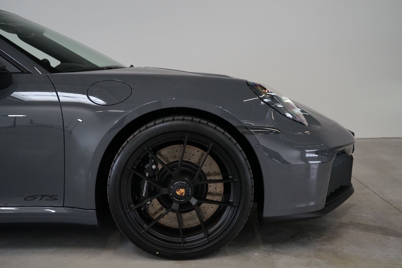 Porsche Targa 4 GTS + MY25 + CARBON + BOSE + 360