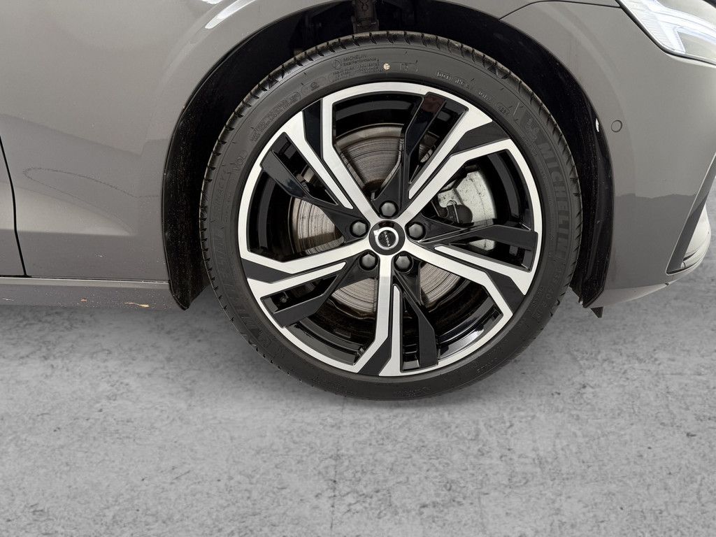 Volvo V60 T6 Plus Dark Plug-In Hybrid AWD STANDHZ 360°