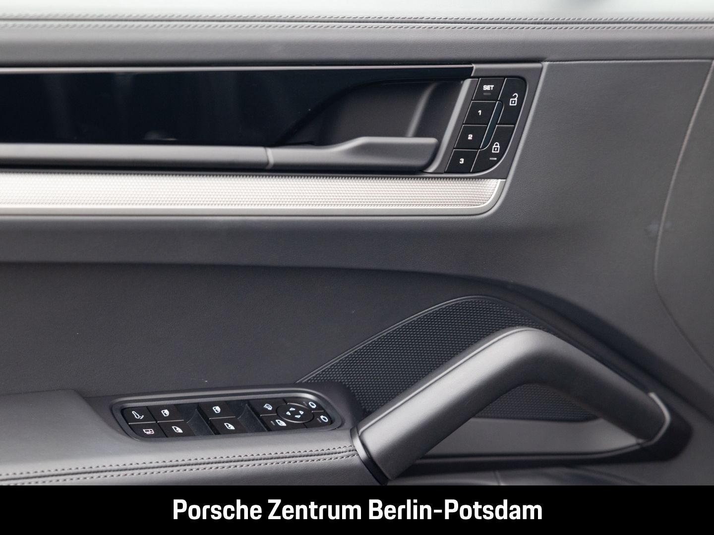 Porsche Cayenne E-Hybrid Coupe BOSE Sportabgasanlage LED