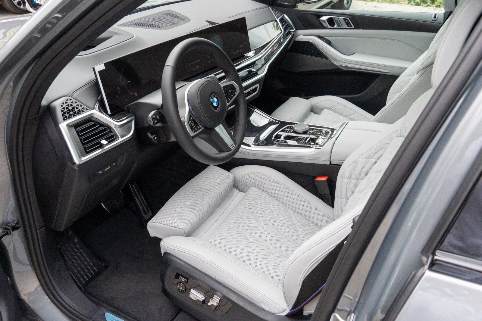 BMW X5 30d M SPORT.LUFTF.PANO.AHK.DR.ASS.H/K.HUD.360